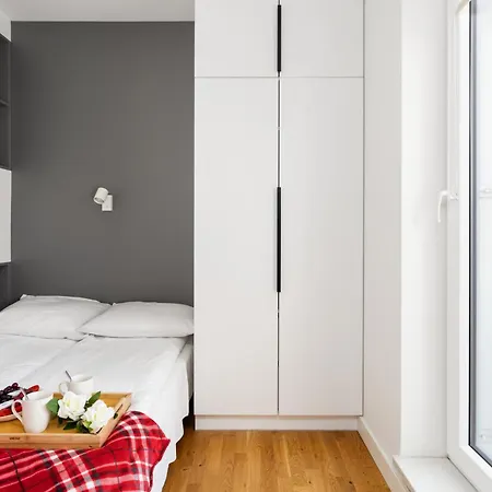 Niedzialkowskiego By Renters * Познань