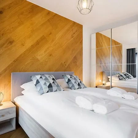 Niedzialkowskiego By Renters Апартаменты