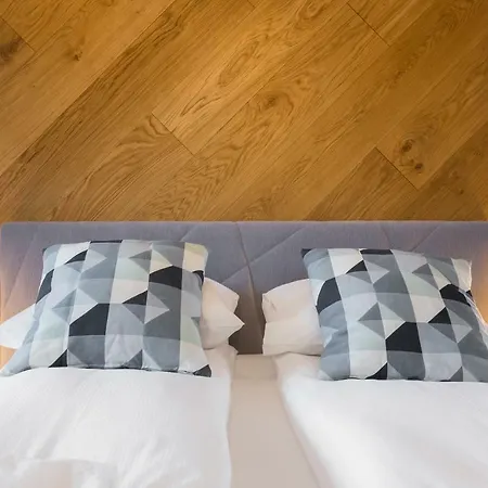 Niedzialkowskiego By Renters * Познань