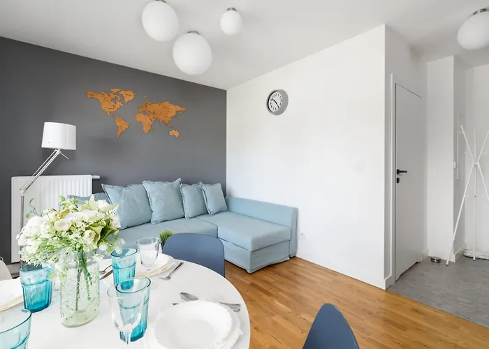 Niedzialkowskiego By Renters Apartment *