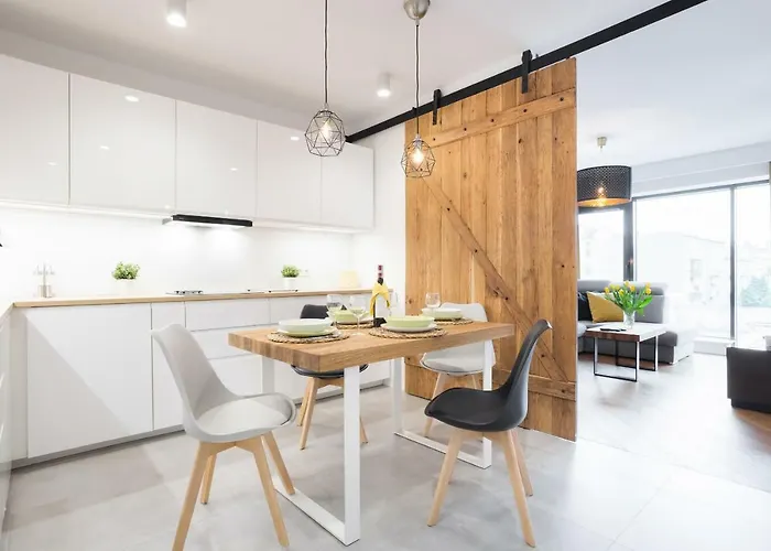 Niedzialkowskiego By Renters Apartment *